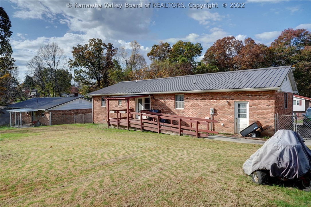 1015 Oakwood Road Culloden, WV 25510 - Photo 24 of 28 Gallery Image 24
