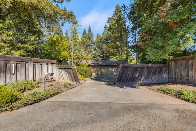 $1,000,000 | 7120 Hazel Avenue, Orangevale, CA 95662