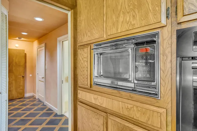 $1,000,000 | 7120 Hazel Avenue, Orangevale, CA 95662