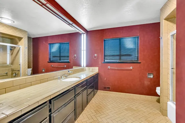 $1,000,000 | 7120 Hazel Avenue, Orangevale, CA 95662