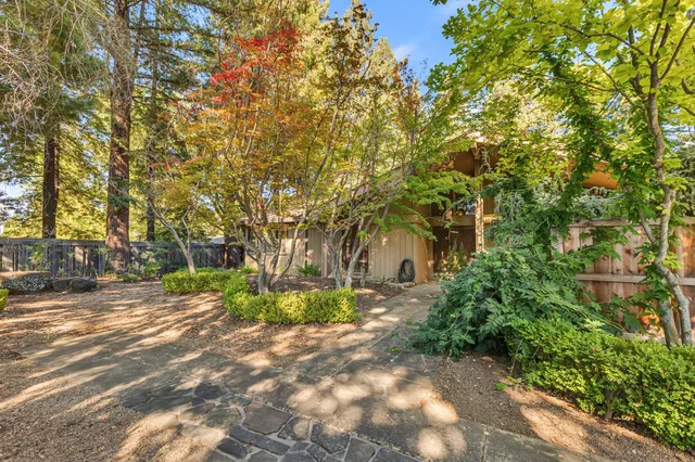 $1,000,000 | 7120 Hazel Avenue, Orangevale, CA 95662