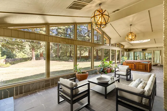 $1,000,000 | 7120 Hazel Avenue, Orangevale, CA 95662