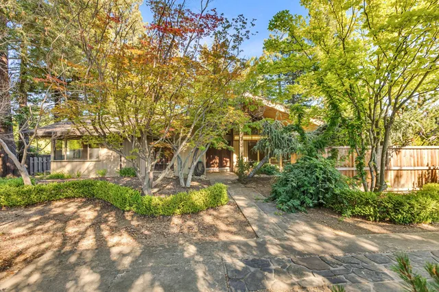 $1,000,000 | 7120 Hazel Avenue, Orangevale, CA 95662