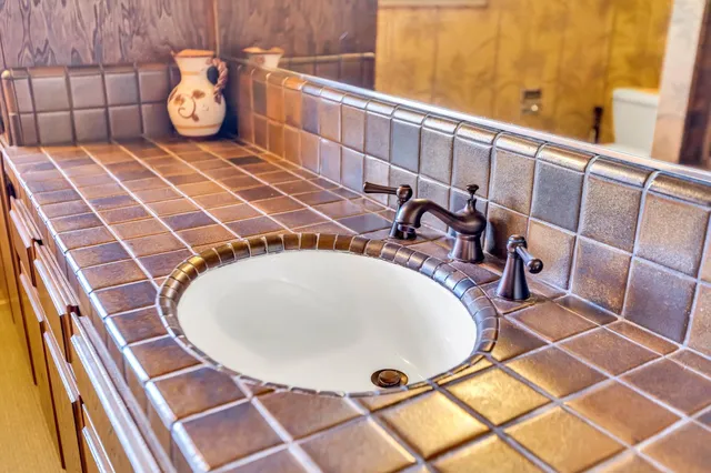 $1,000,000 | 7120 Hazel Avenue, Orangevale, CA 95662