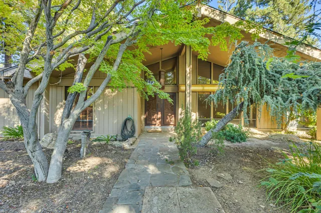 $1,000,000 | 7120 Hazel Avenue, Orangevale, CA 95662