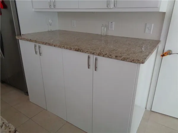 $1,999 | 210 East 32nd Street, Unit E, Austin, TX 78705