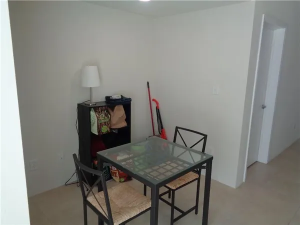 $1,999 | 210 East 32nd Street, Unit E, Austin, TX 78705