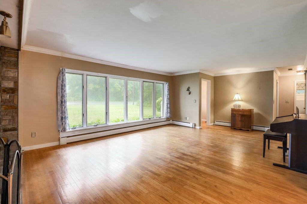 161 Heritage Road Putnam, CT 06260 - Photo 7 of 30 Gallery Image 7