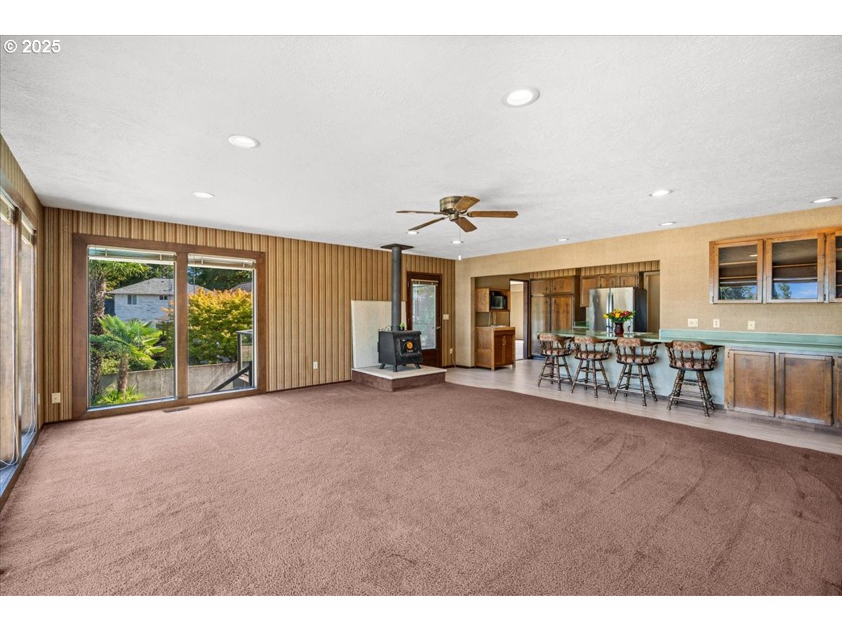19065 Southwest Gassner Road Beaverton, OR 97007 - Photo 18 of 47 Gallery Image 18