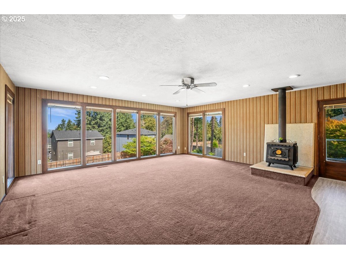 19065 Southwest Gassner Road Beaverton, OR 97007 - Photo 19 of 47 Gallery Image 19