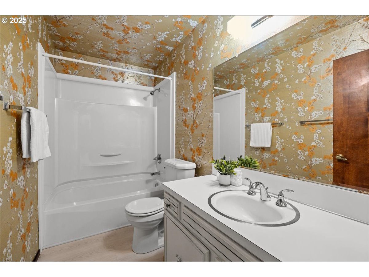 19065 Southwest Gassner Road Beaverton, OR 97007 - Photo 34 of 47 Gallery Image 34