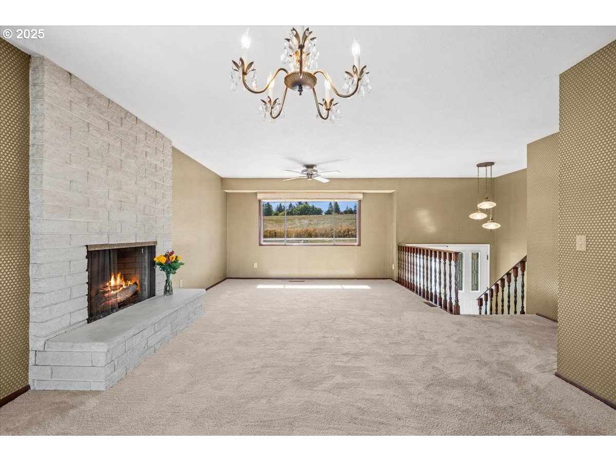 19065 Southwest Gassner Road Beaverton, OR 97007 - Photo 8 of 47 Gallery Image 8