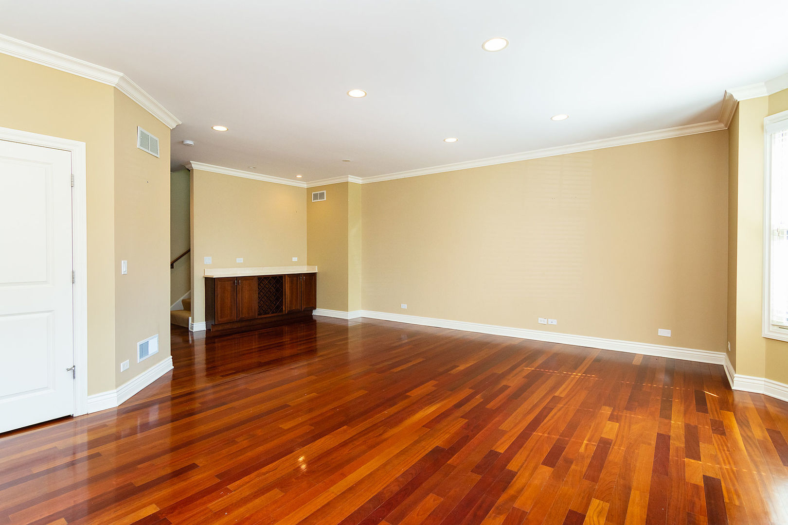 342 Maple Avenue Downers Grove, IL 60515 - Photo 2 of 31