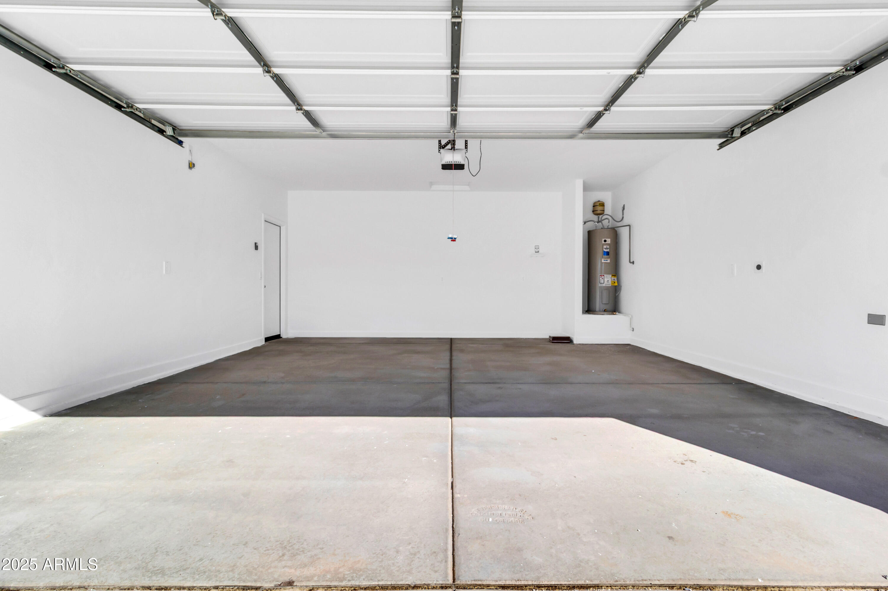 2108 West Sheridan Avenue Apache Junction, AZ 85120 - Photo 37 of 49 a view of a garage