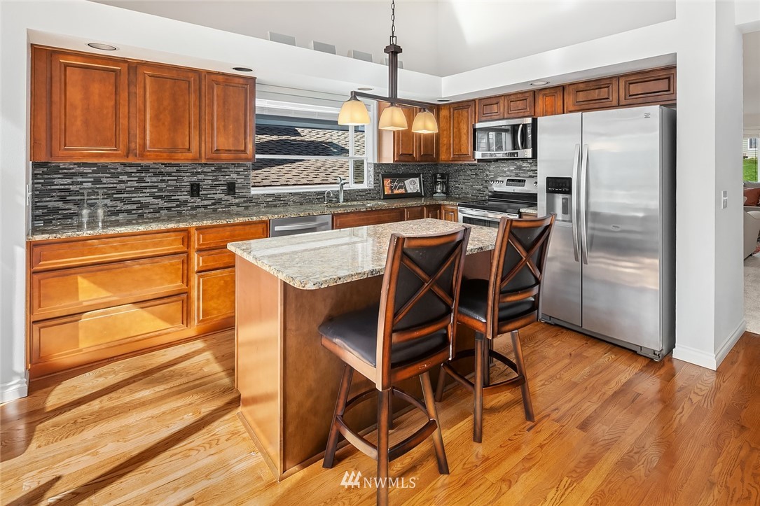 729 South 32nd Street Renton, WA 98055 - Photo 7 of 20 Gallery Image 7