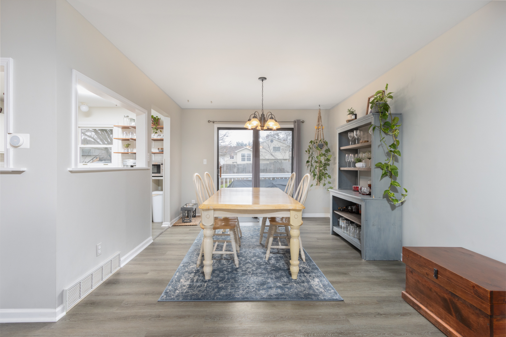 202 Augusta Drive McHenry, IL 60050 - Photo 4 of 18 a living room with furniture and a window