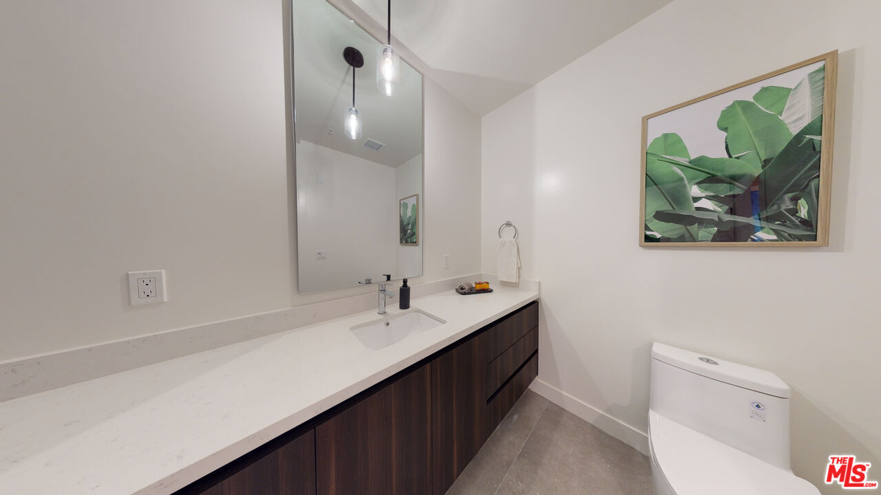 520 North Central Avenue, Unit PH802 Glendale, CA 91203 - Photo 16 of 40