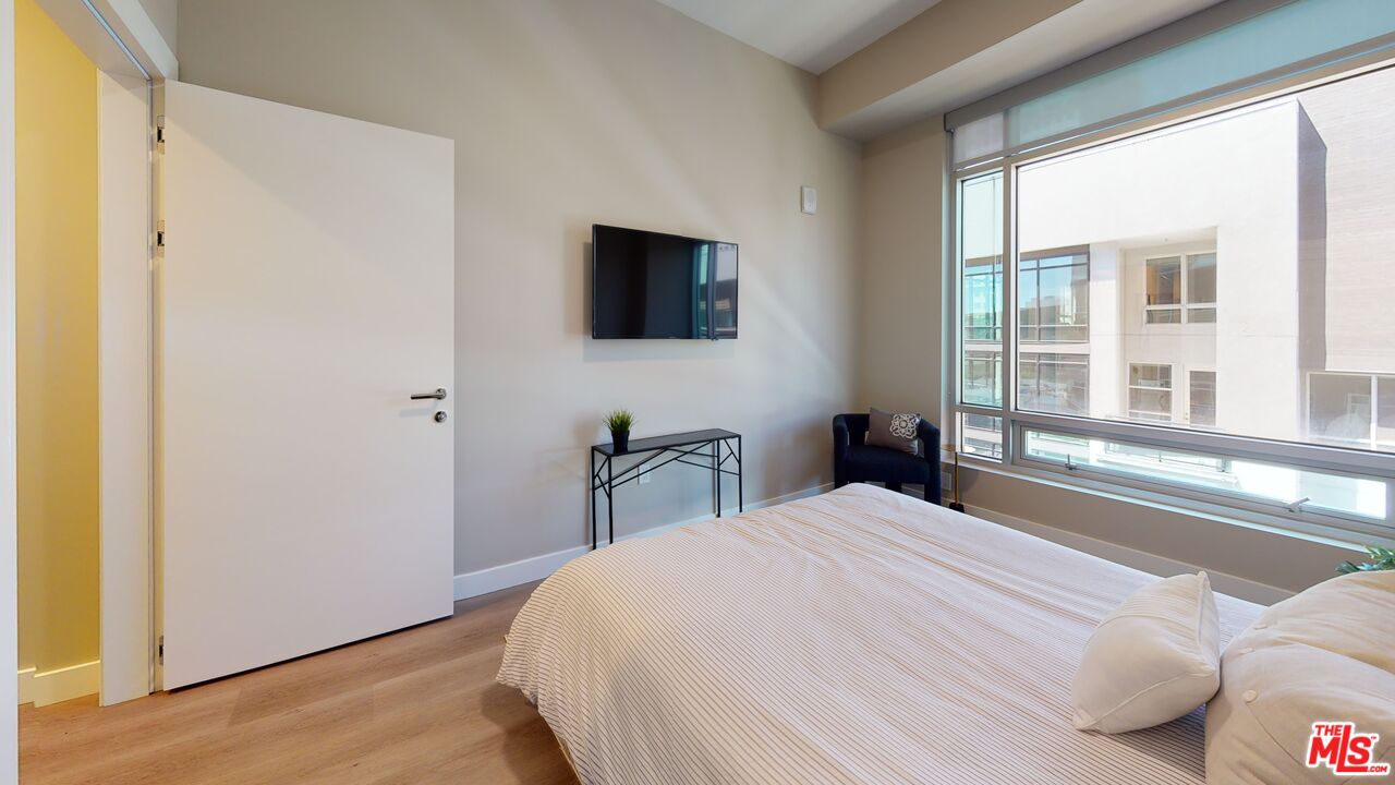 520 North Central Avenue, Unit PH802 Glendale, CA 91203 - Photo 24 of 40