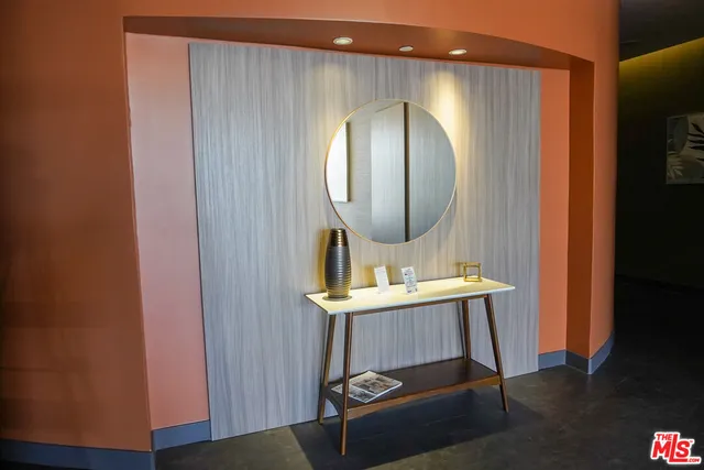 $7,600 | 520 North Central Avenue, Unit PH802, Glendale, CA 91203