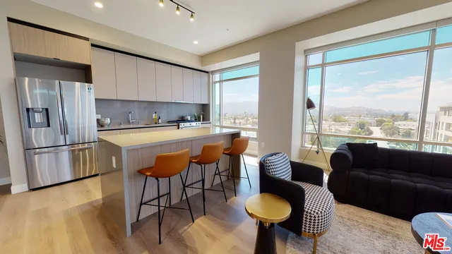 $7,600 | 520 North Central Avenue, Unit PH802, Glendale, CA 91203