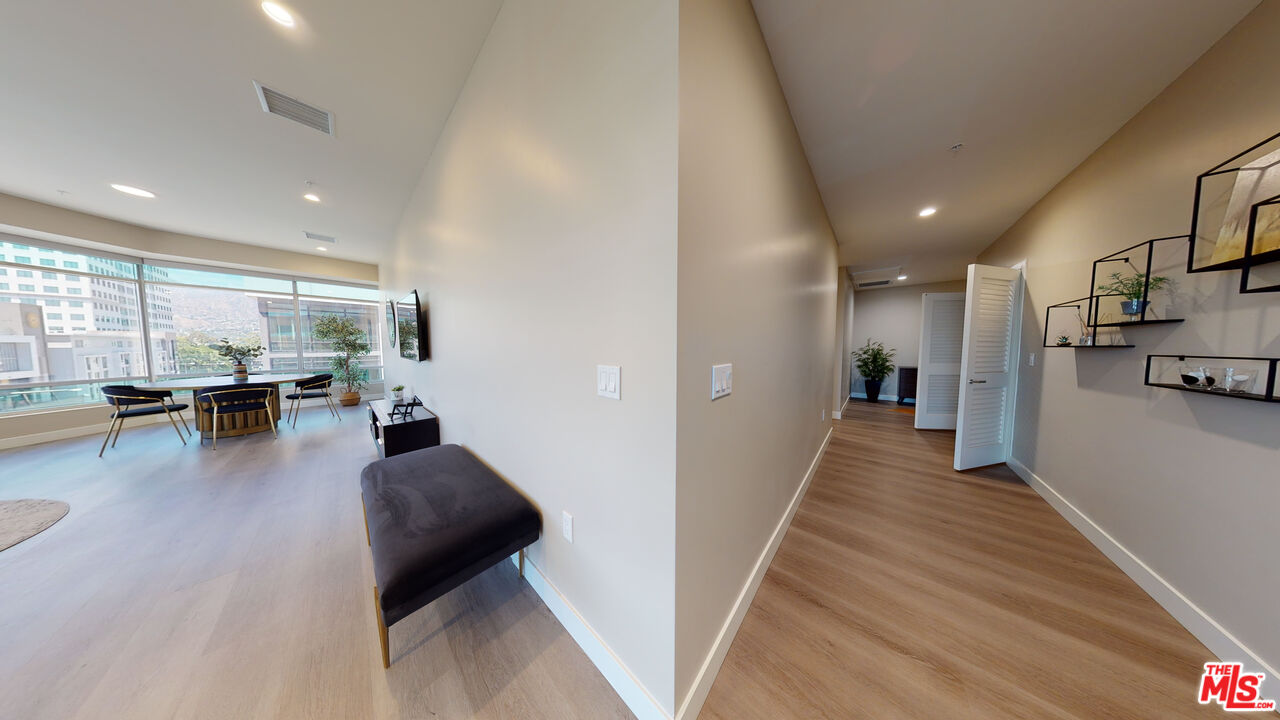 520 North Central Avenue, Unit PH802 Glendale, CA 91203 - Photo 8 of 40