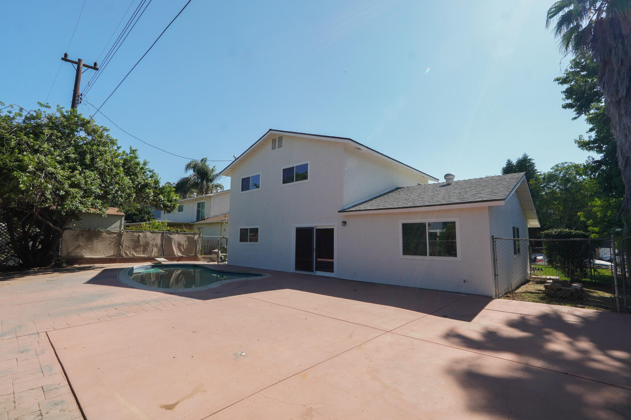 926 Talbert Avenue Simi Valley, CA 93065 - Photo 36 of 40 a view of a house with a patio