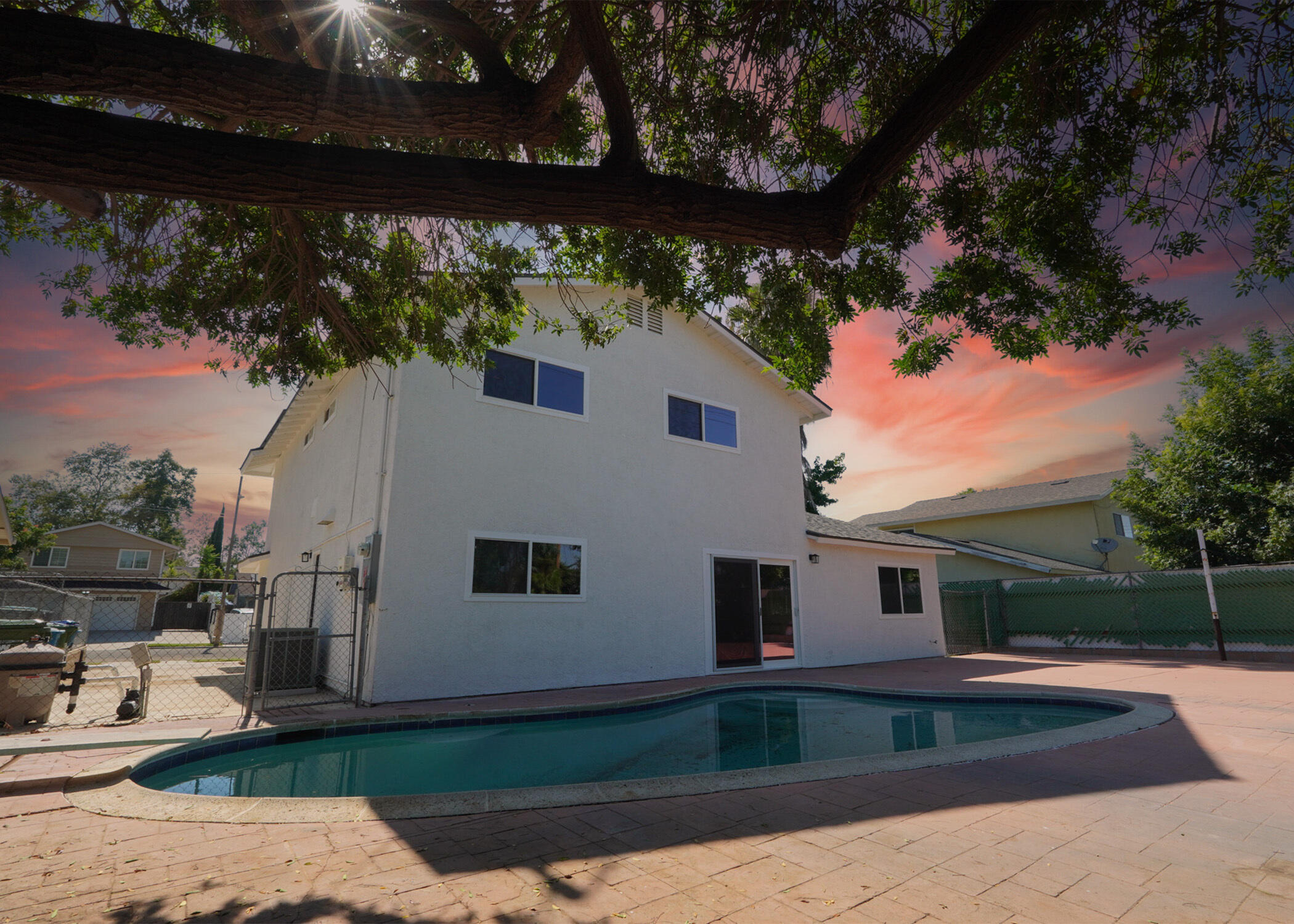 926 Talbert Avenue Simi Valley, CA 93065 - Photo 39 of 40 a front view of a house with yard