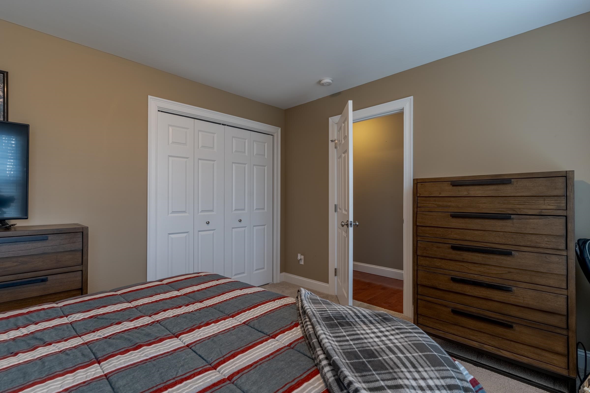 18 Piscataqua Road Dover, NH 03820 - Photo 26 of 40