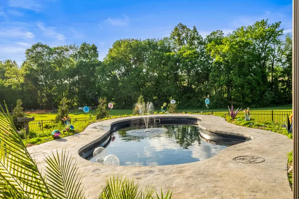 $999,900 | 3378 New Hall Road, Greenbrier, TN 37073