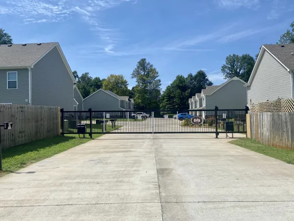 $1,250 | 1552 Tylertown Road, Unit 204, Clarksville, TN 37040