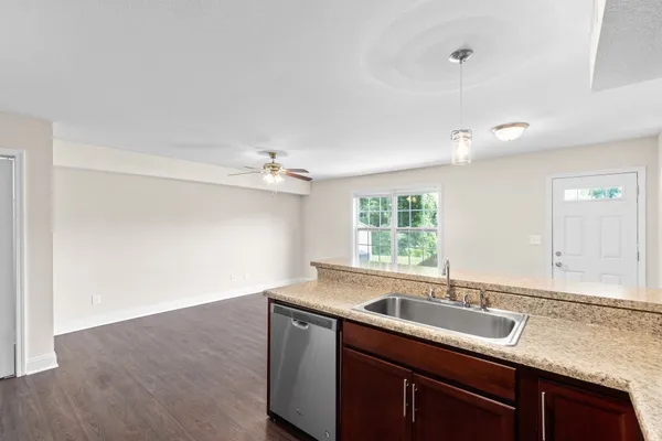 $1,250 | 1552 Tylertown Road, Unit 204, Clarksville, TN 37040