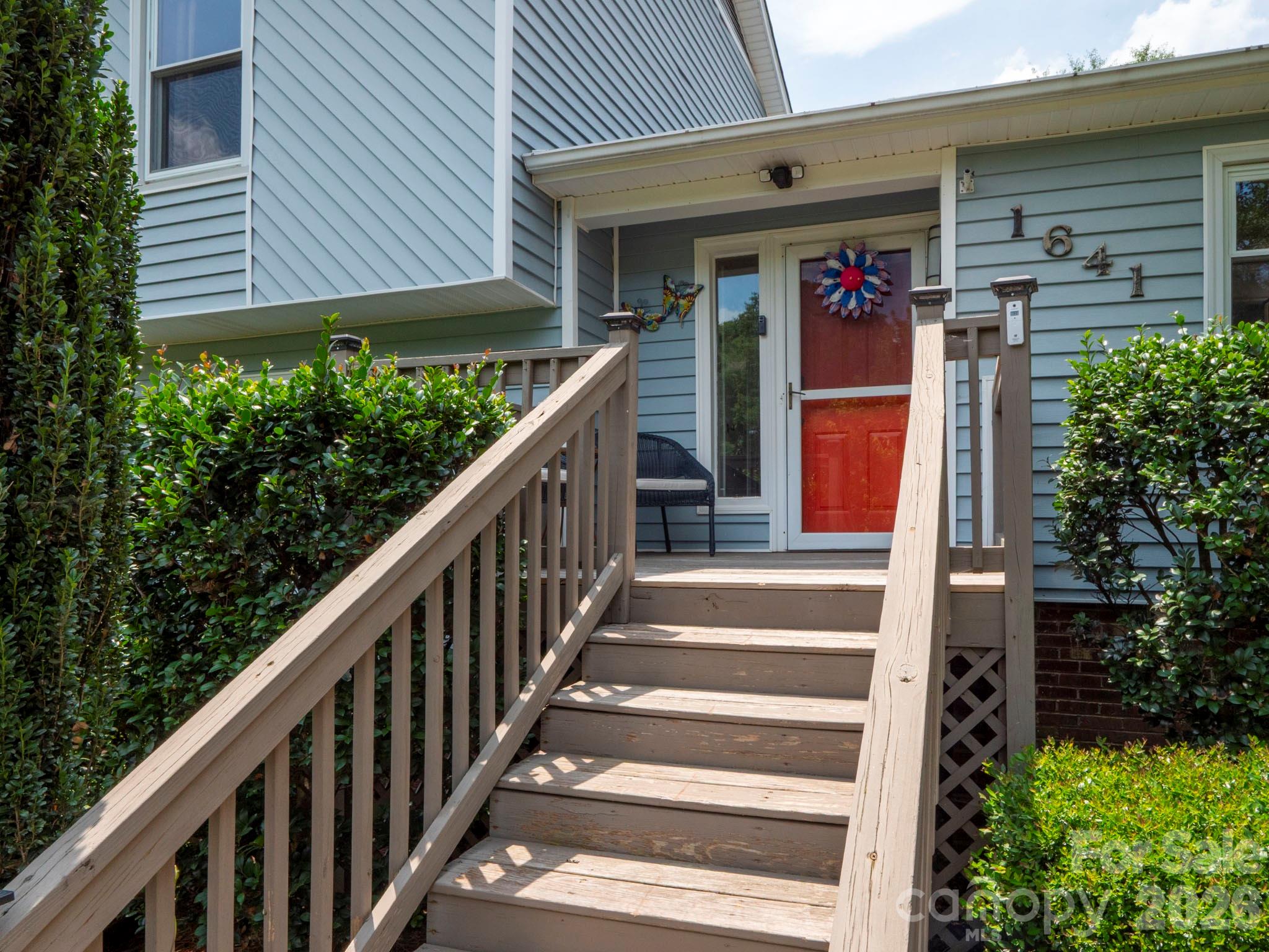 1641 Brook Drive Fort Mill, SC 29708 - Photo 4 of 48
