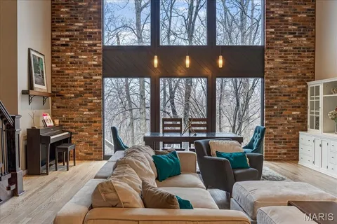 $975,000 | 1645 Trotting Trail Road, Clarkson Valley, MO 63005