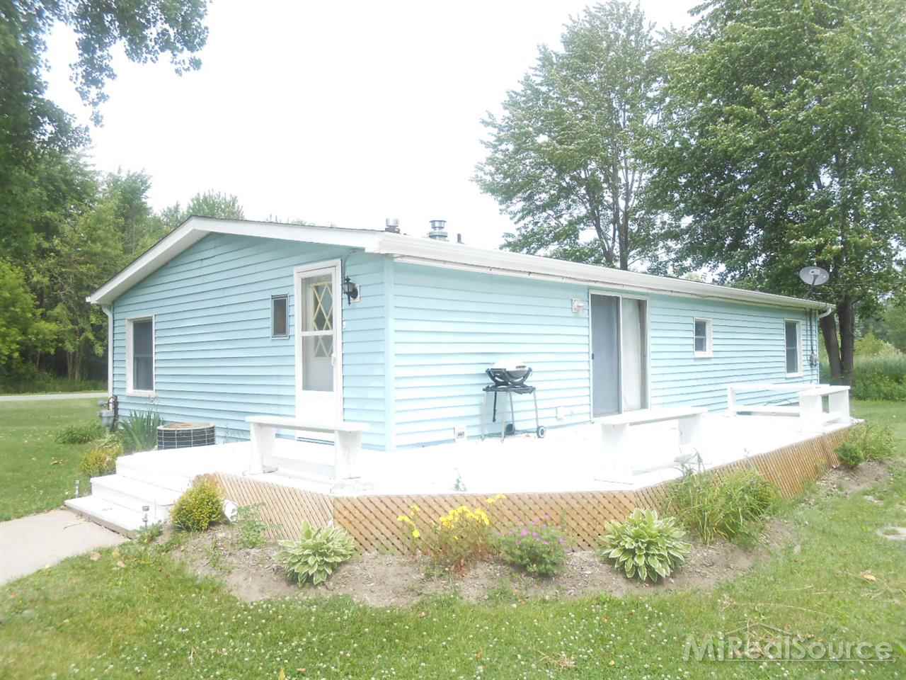 9551 Folkert Road Algonac, MI 48001 - Photo 13 of 13 31198678-12.JPG