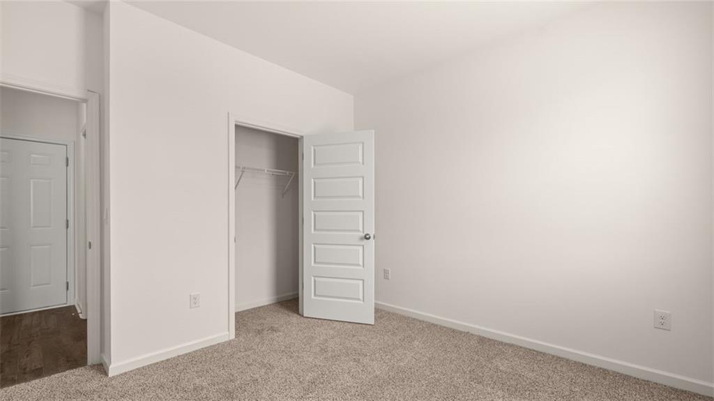 212 Cattle Drive Perry, GA 31069 - Photo 16 of 40 an empty room with closet