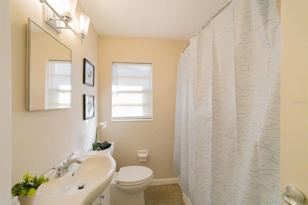 4603 South Shamrock Road Tampa, FL 33611 - Photo 15 of 18