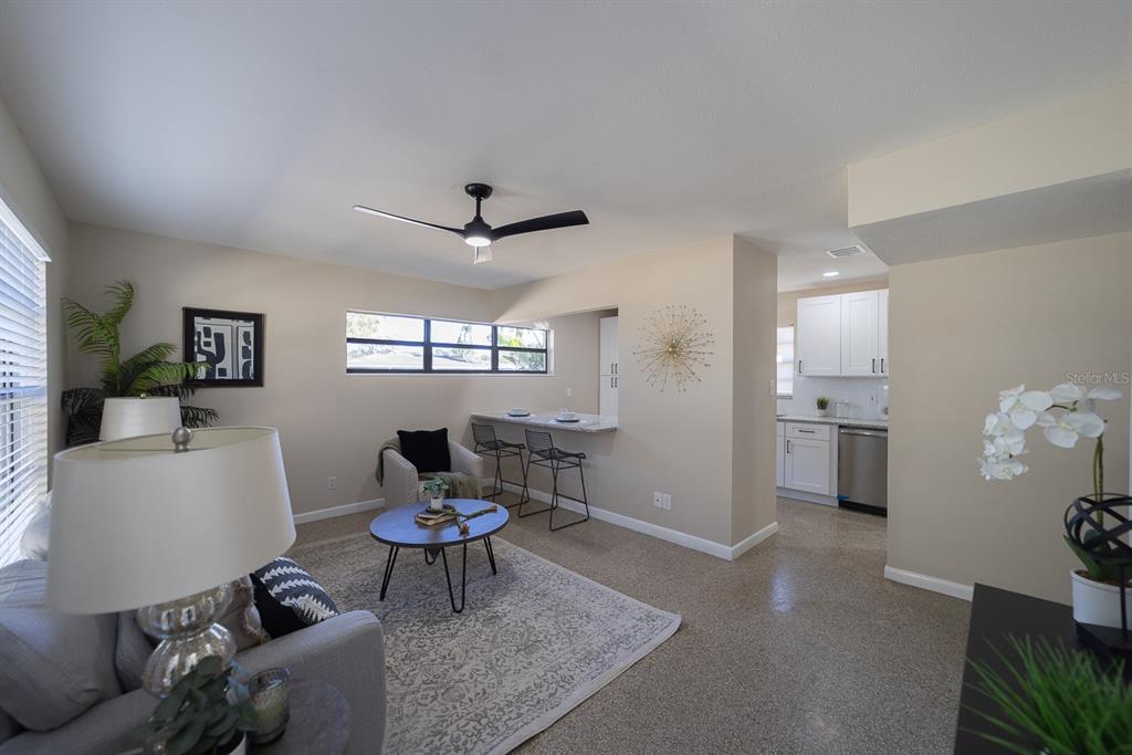 4603 South Shamrock Road Tampa, FL 33611 - Photo 6 of 18