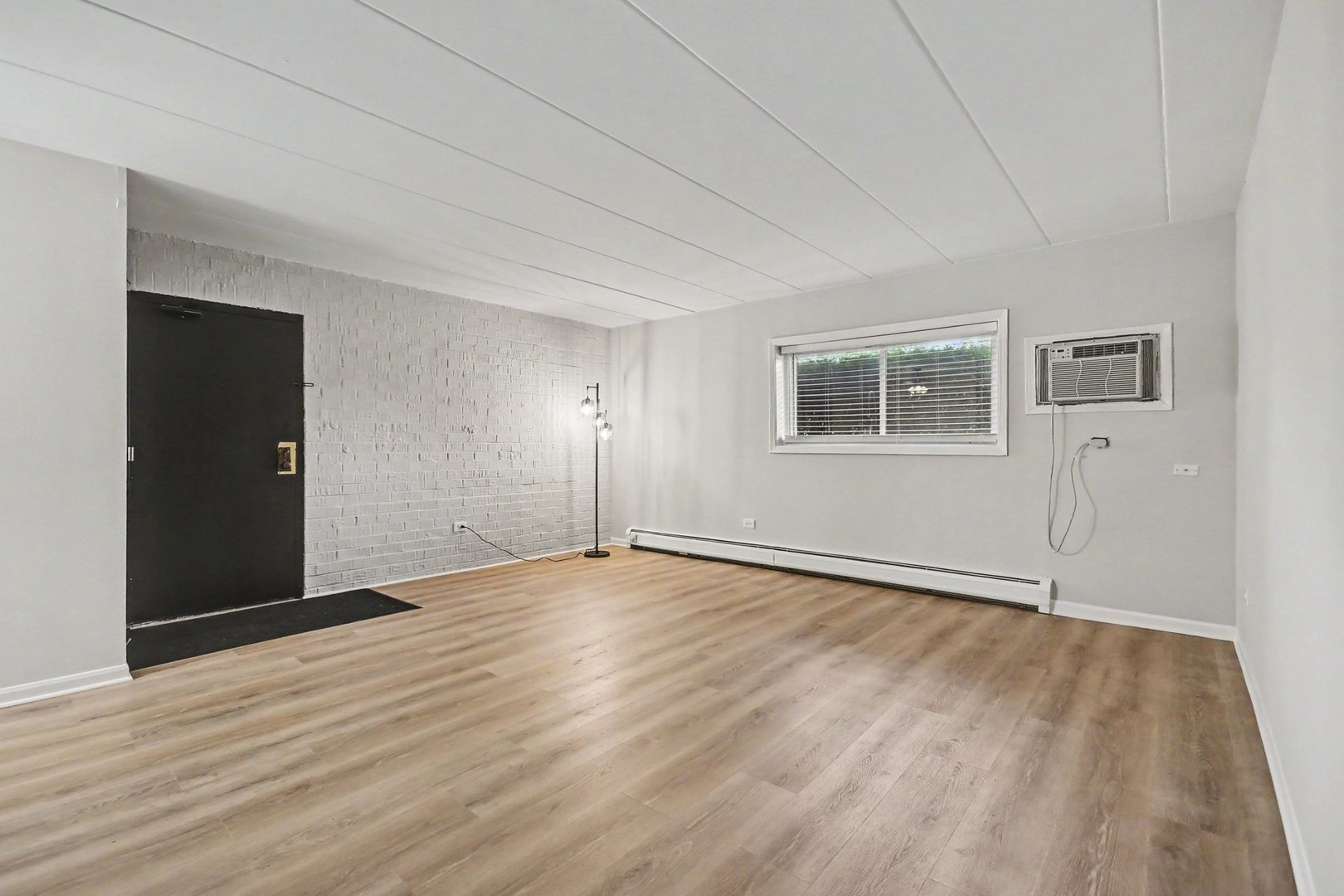 108 East Bailey Road, Unit B Naperville, IL 60565 - Photo 3 of 13