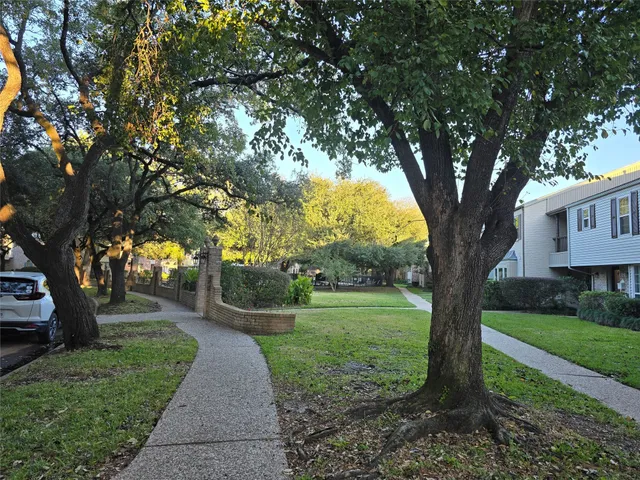 $1,850 | 856 Wax Myrtle Lane, Houston, TX 77079