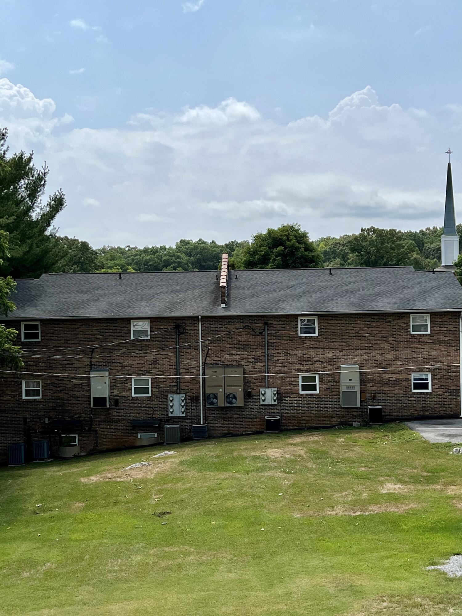 216 Colonial Heights Road, Unit 2 Kingsport, TN 37663 - Photo 13 of 50 4EE3B0D0-1B05-4E92-A281-DFEDEDAE5FFE