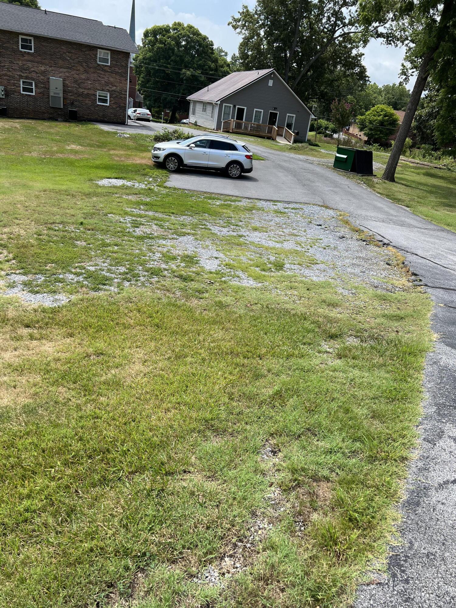 216 Colonial Heights Road, Unit 2 Kingsport, TN 37663 - Photo 23 of 50 4F453B7F-E0A9-42FB-AC44-A7CC5080C26B