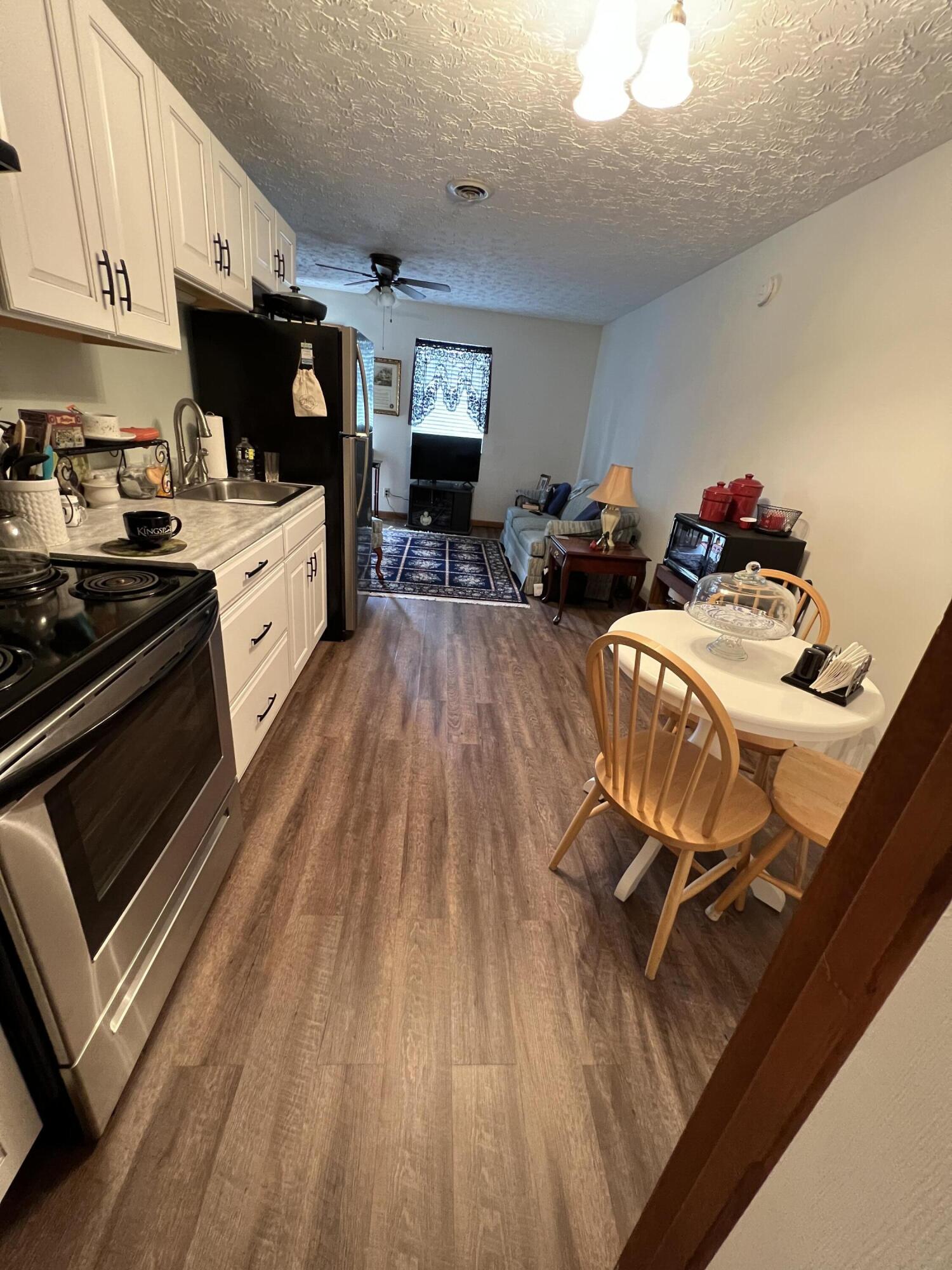 216 Colonial Heights Road, Unit 2 Kingsport, TN 37663 - Photo 29 of 50 1E5468D2-1E9C-4270-97B2-87B34994B7FA