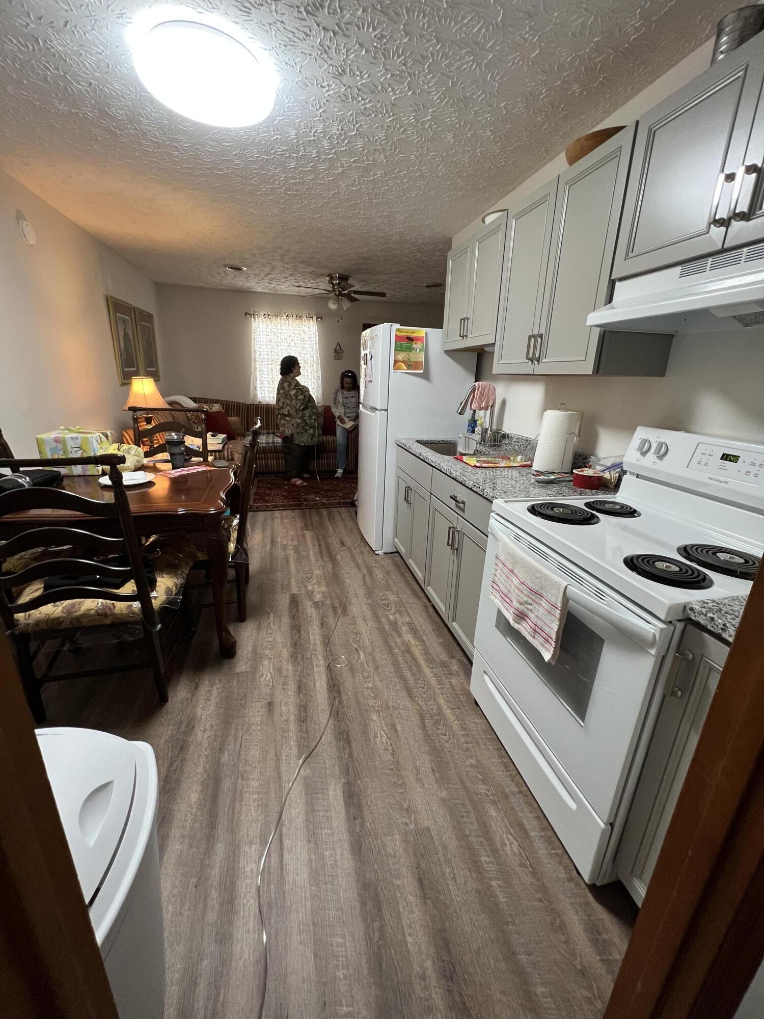 216 Colonial Heights Road, Unit 2 Kingsport, TN 37663 - Photo 38 of 50 C763DAE2-2CCC-4544-AC92-710663474140