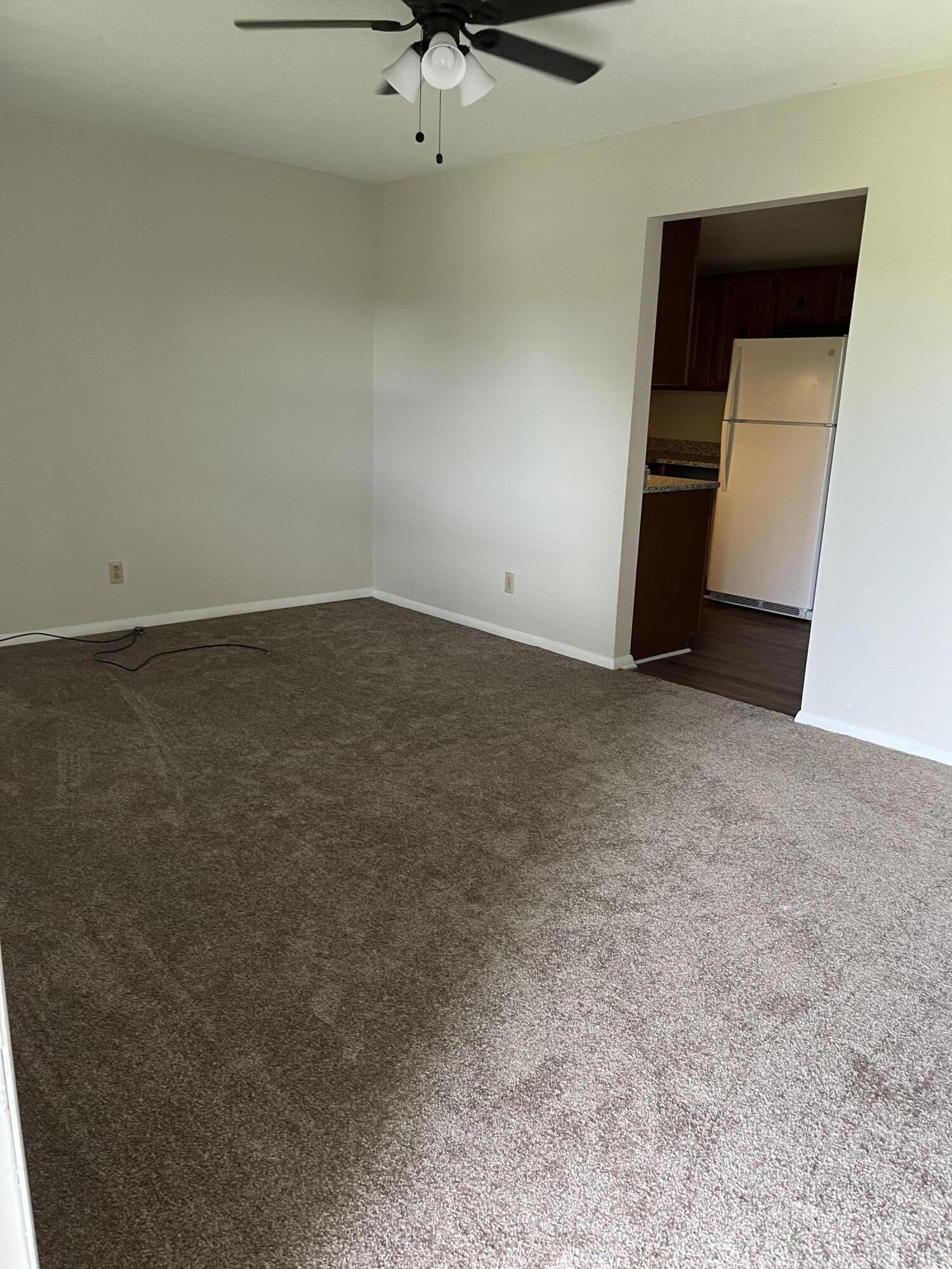216 Colonial Heights Road, Unit 2 Kingsport, TN 37663 - Photo 46 of 50 4B9782EE-02A2-451A-9FEE-591595D4960C