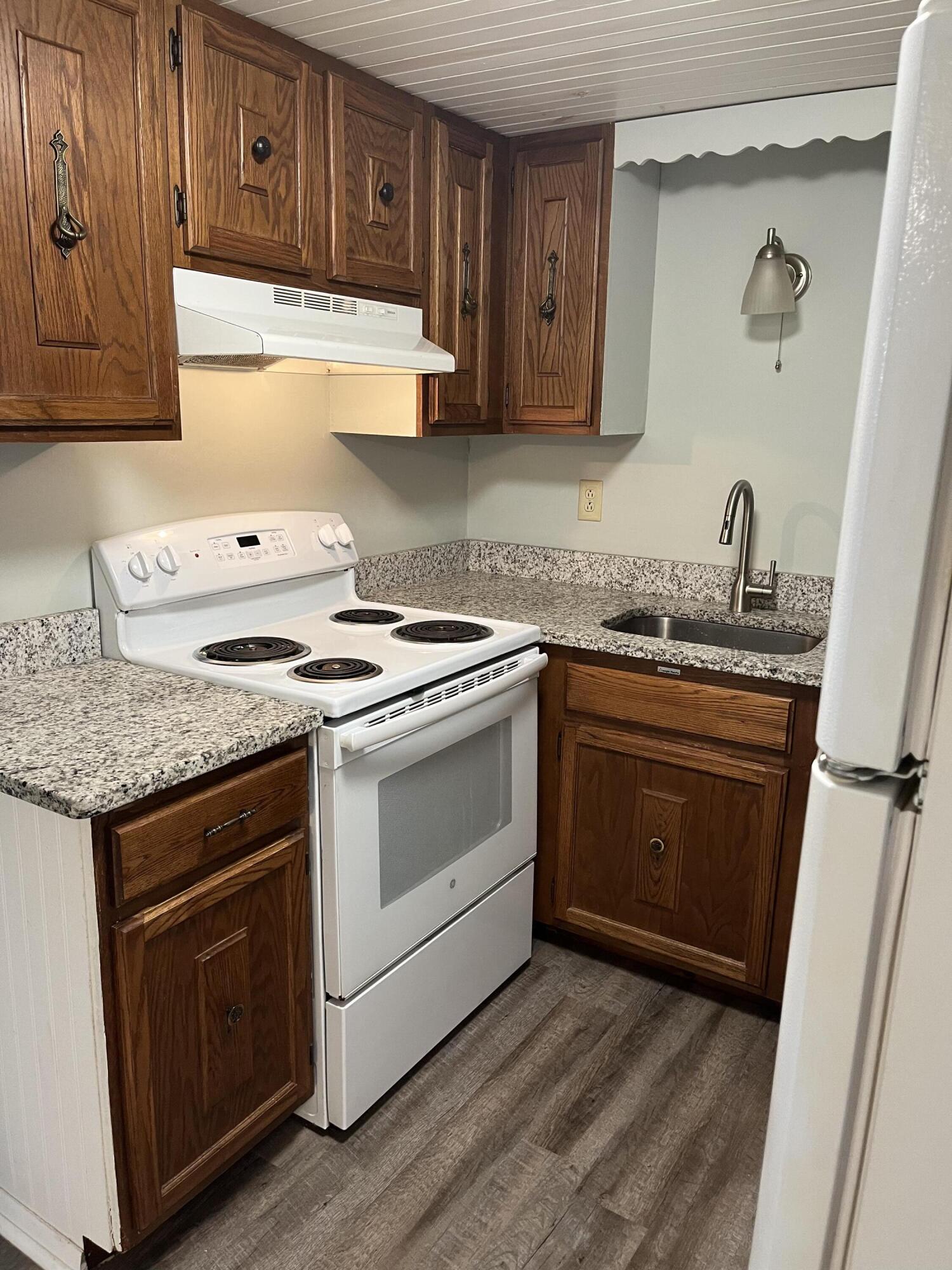 216 Colonial Heights Road, Unit 2 Kingsport, TN 37663 - Photo 47 of 50 E5944338-7E97-41E1-B2F1-691E16875350