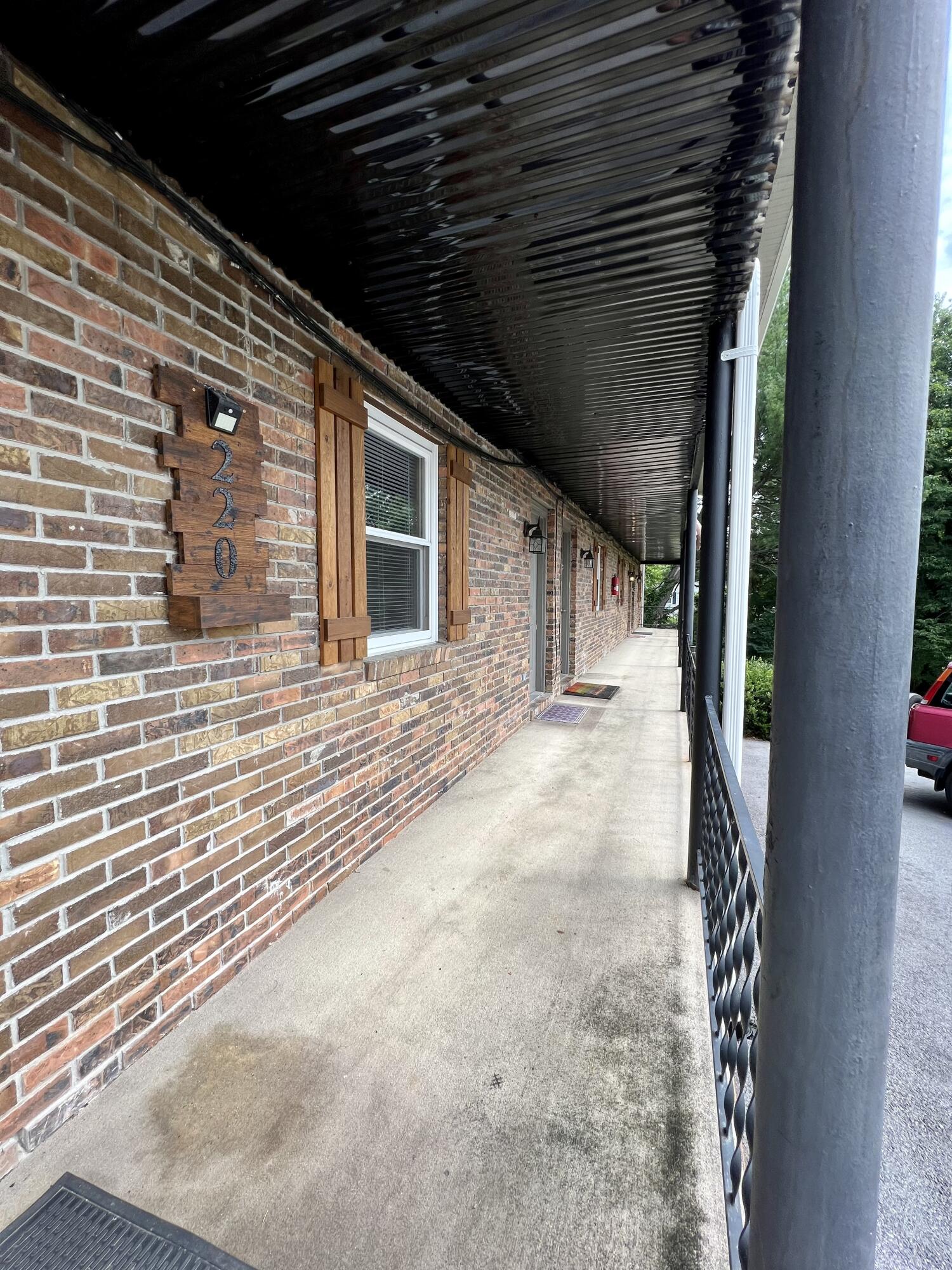 216 Colonial Heights Road, Unit 2 Kingsport, TN 37663 - Photo 10 of 50 F52340D6-AD54-4A95-AC96-5764B6C1E218