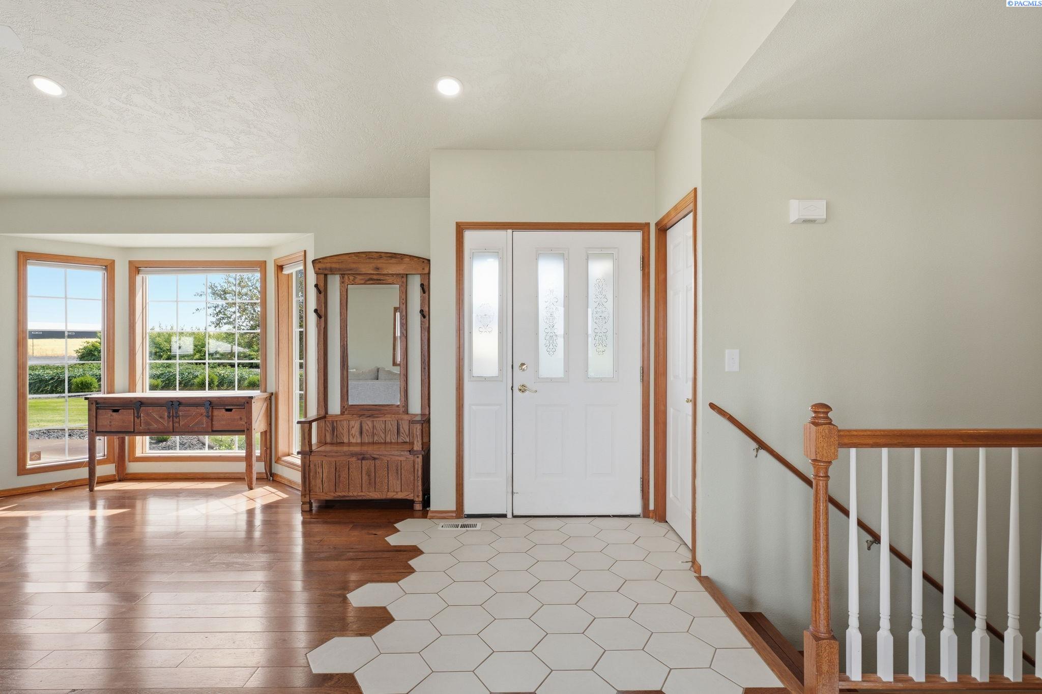 31404 South Clodfelter Road Kennewick, WA 99338 - Photo 5 of 50 Gallery Image 5