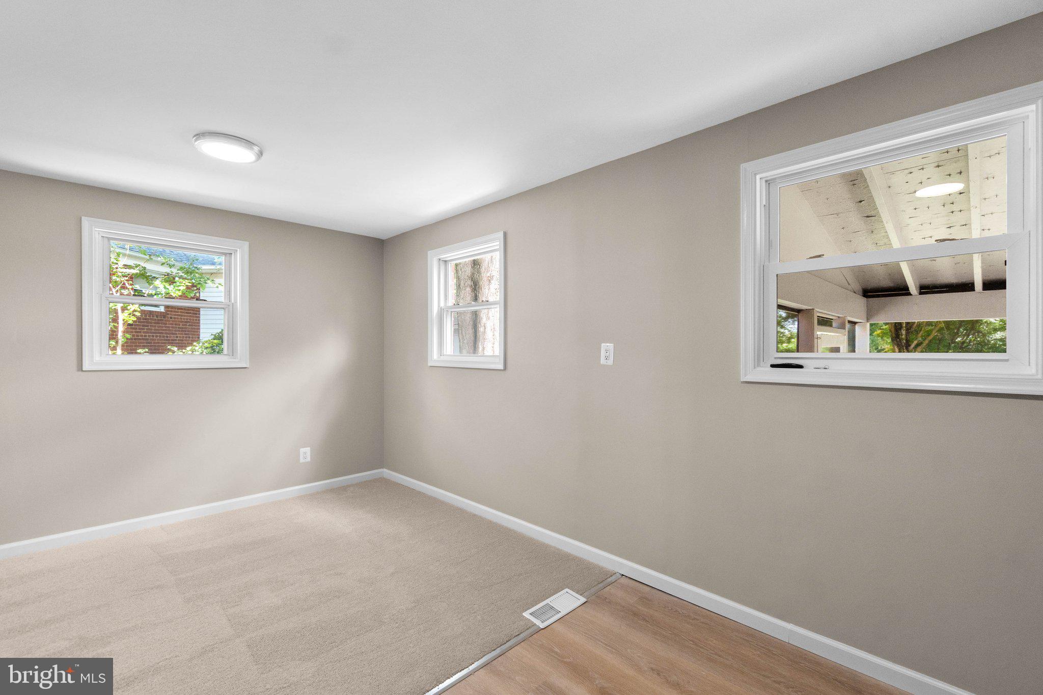 11903 Rocking Horse Road Rockville, MD 20852 - Photo 16 of 53 Gallery Image 16