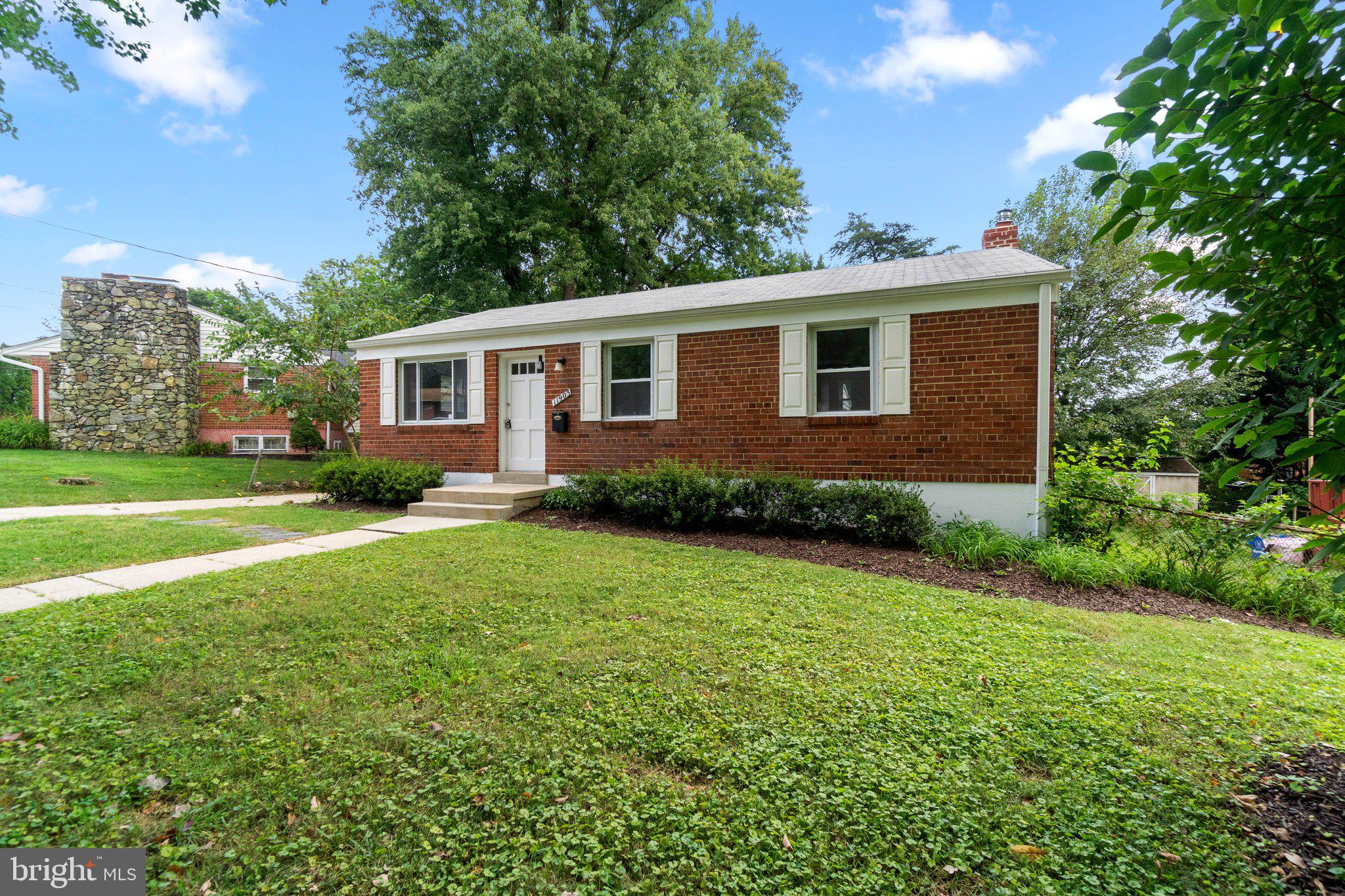 11903 Rocking Horse Road Rockville, MD 20852 - Photo 2 of 53 Gallery Image 2