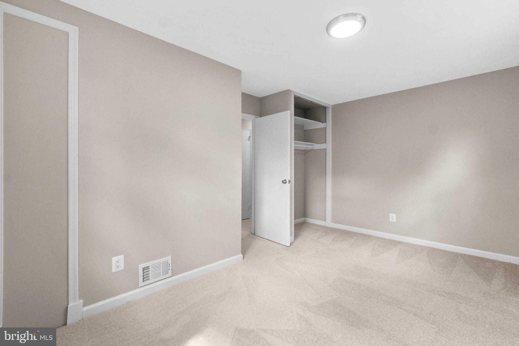 11903 Rocking Horse Road Rockville, MD 20852 - Photo 30 of 53 Gallery Image 30